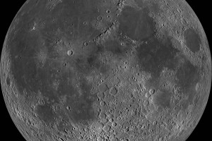 Cara cercana de la Luna